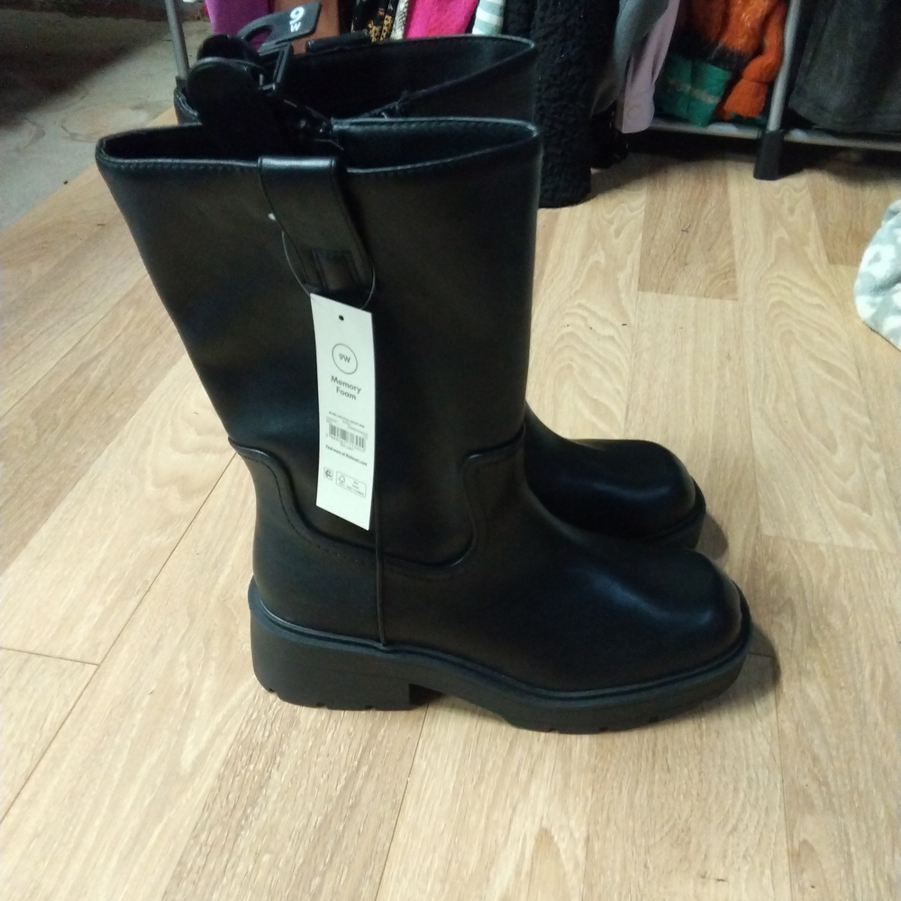 Elegant Black Winter Boots for Women
